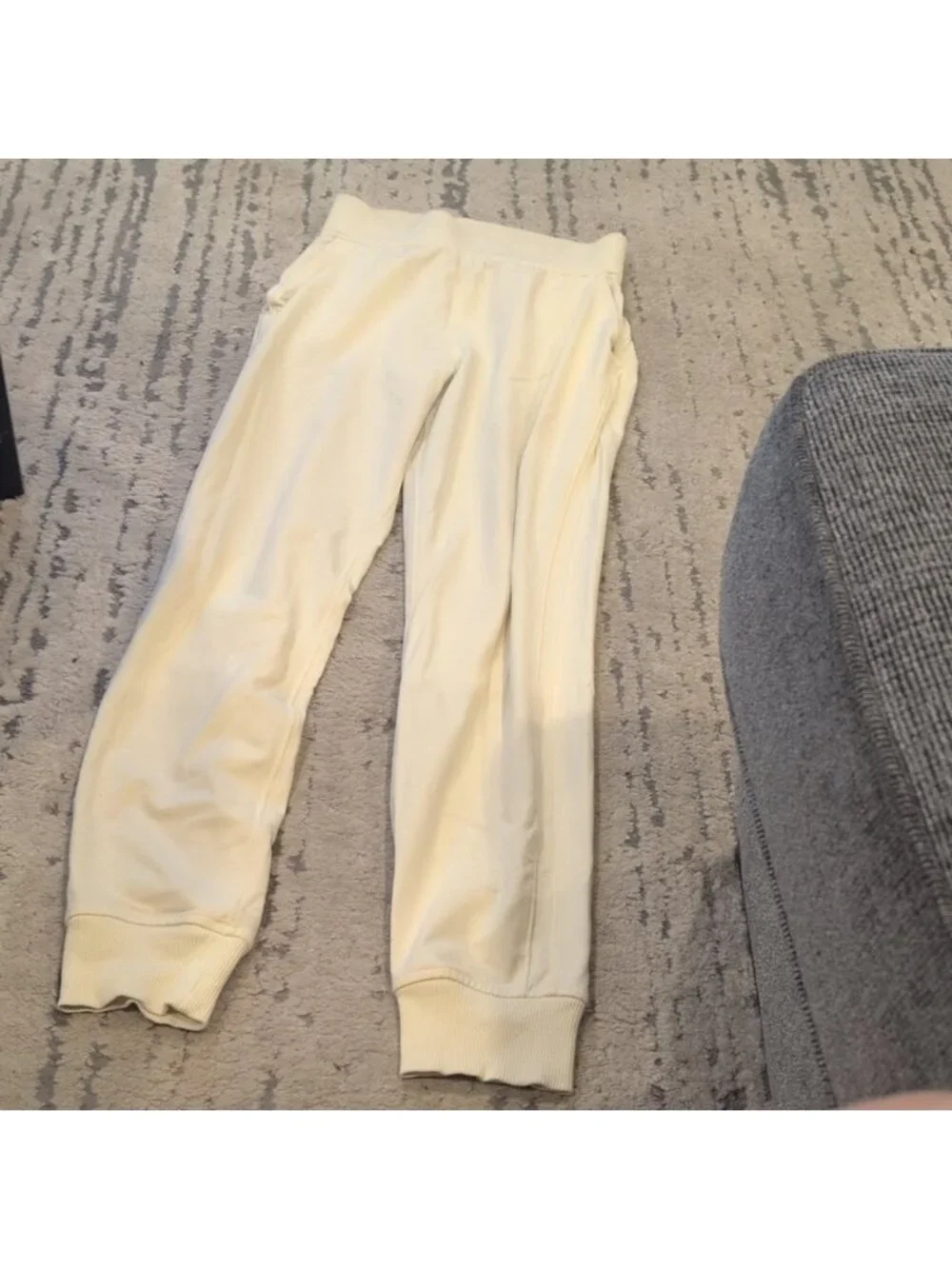 Lululemon LA Warm Down High-Rise Jogger Lemon Chiffon